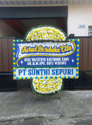 Papan Bunga Duka di Petukangan Utara