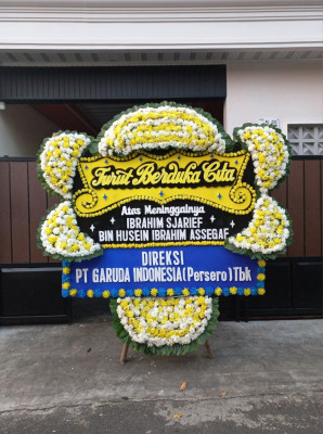 Papan Bunga Duka di Petukangan Utara