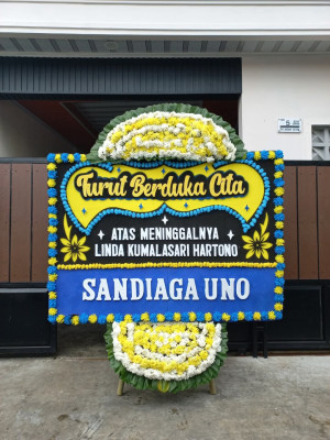Papan Bunga Duka di Petukangan Utara